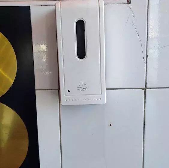 تختخواب و صبحانه Koki