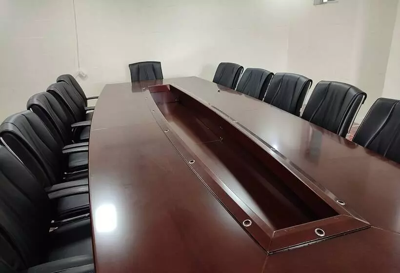 تختخواب و صبحانه Koki