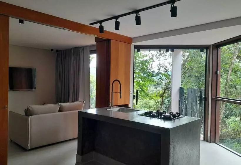 簡易ホテル Pousada Canto Da Lua   Macacos 01