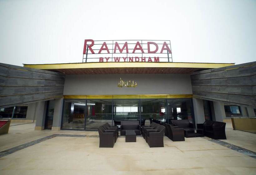 هتل Ramada By Wyndham Murree Lower Topa Resort