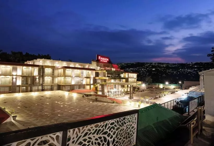هتل Ramada By Wyndham Murree Lower Topa Resort