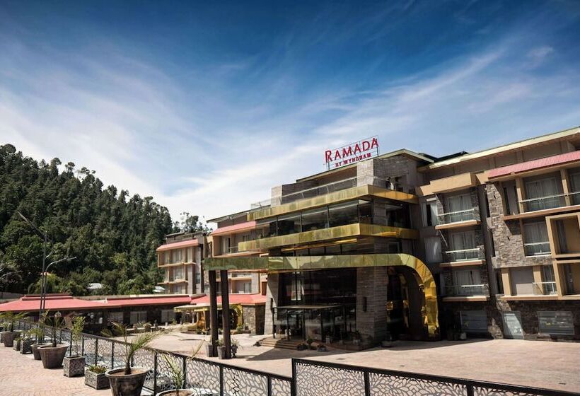 هتل Ramada By Wyndham Murree Lower Topa Resort