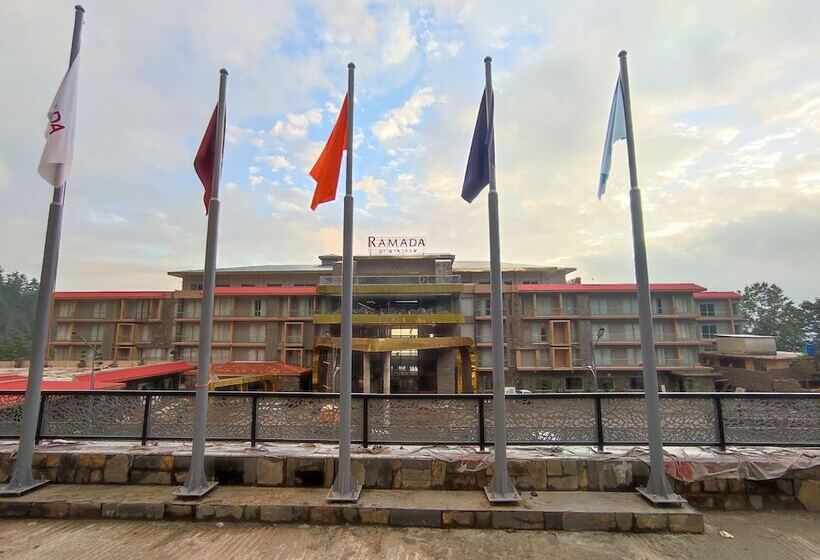 هتل Ramada By Wyndham Murree Lower Topa Resort