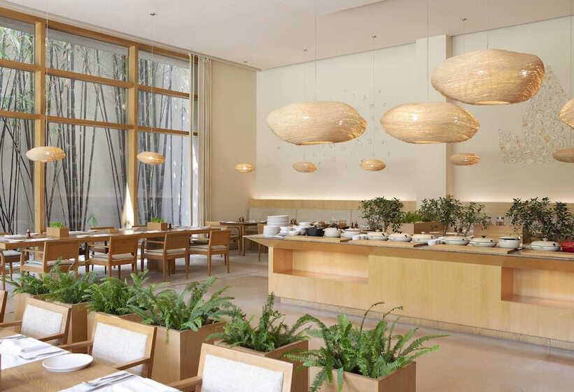 Отель Six Senses Vana A Wellness Retreat