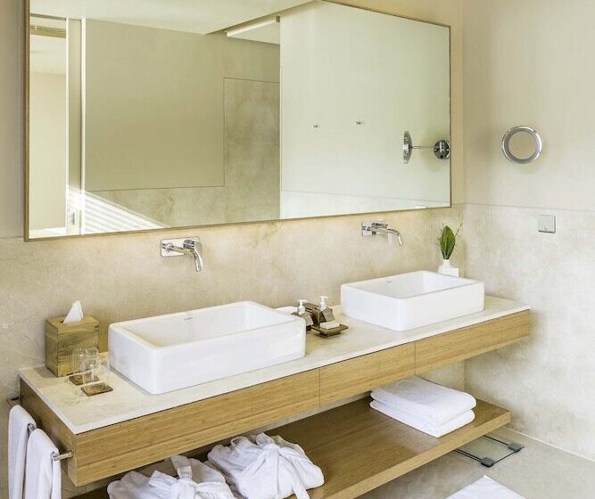 Отель Six Senses Vana A Wellness Retreat