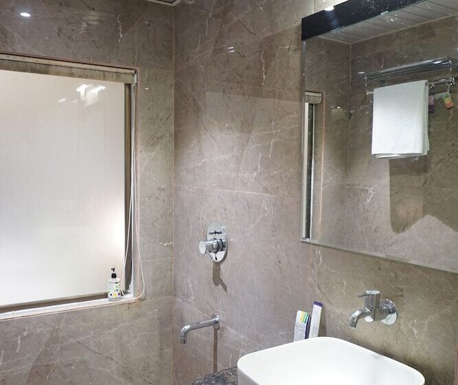 فندق Treebo Classic Grande, Camp