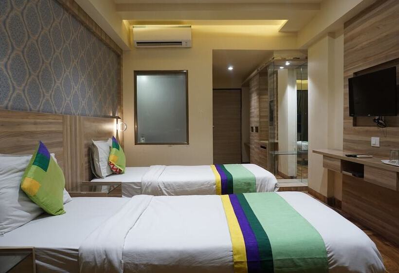 فندق Treebo Classic Grande, Camp