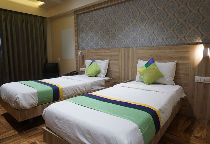 فندق Treebo Classic Grande, Camp