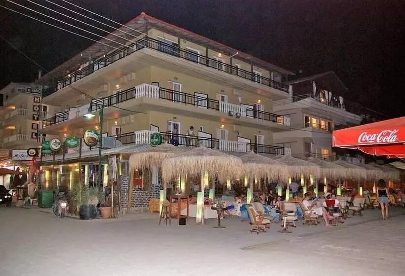 ホテル El Greco Beach