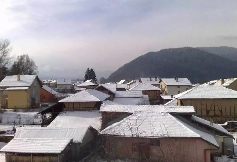 ホテル All Seasons Mountain Vistas