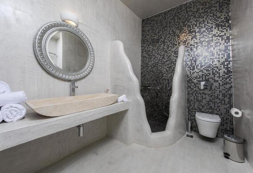 Hotel Ambition Suites