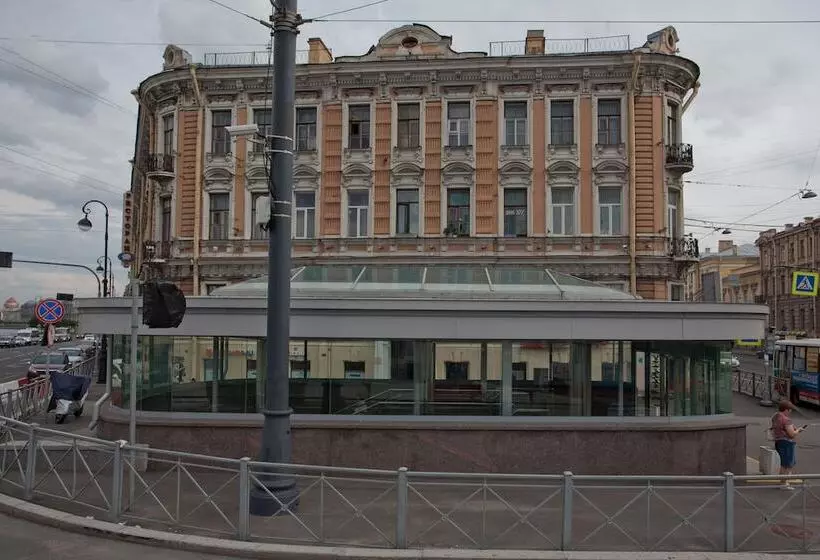 هتل Bridge Inn