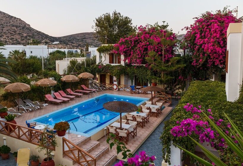 هتل Galissas Studios