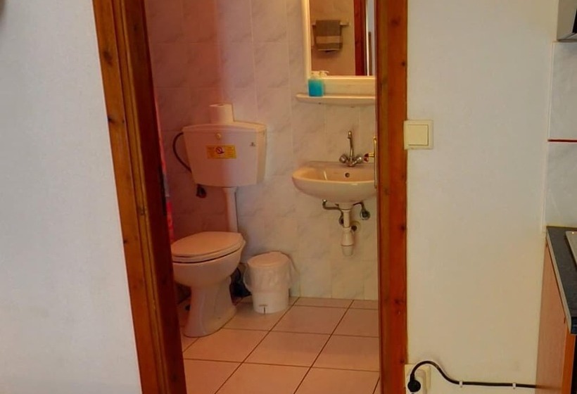 هتل Galissas Studios