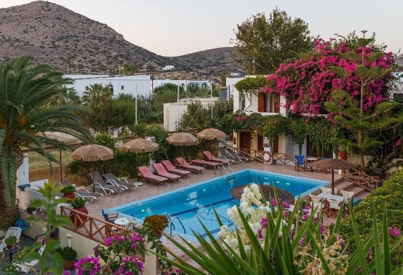 هتل Galissas Studios