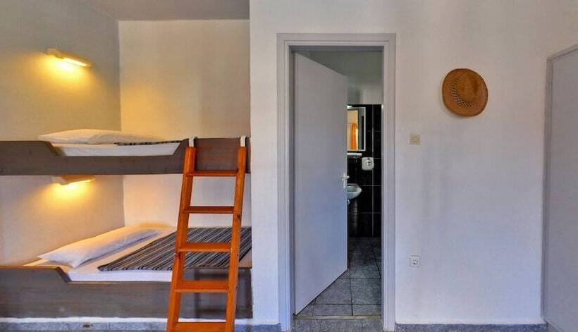 هتل Galissas Studios