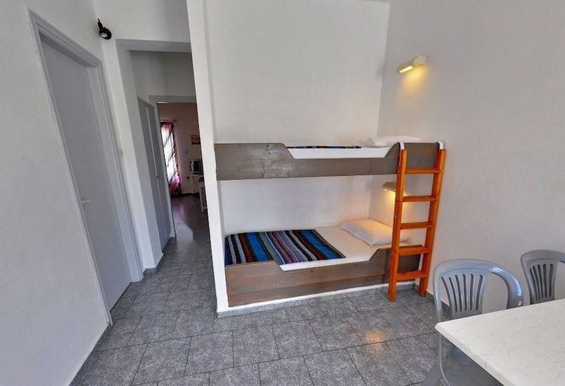 هتل Galissas Studios