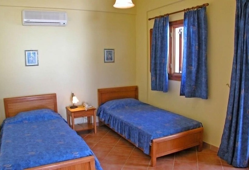 هتل Galissas Studios