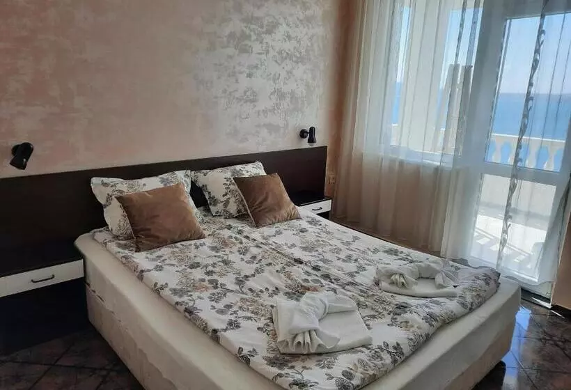 Hotelli Orion Guest House