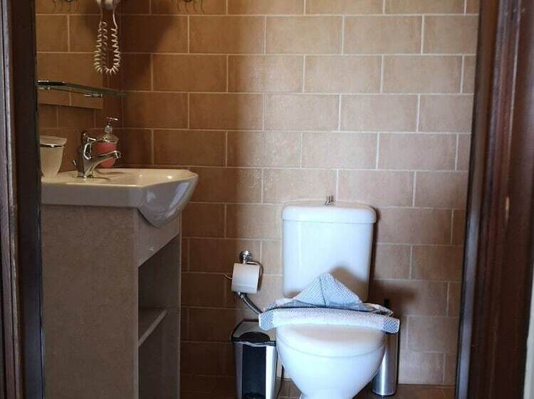 فندق Villa Tsapakis