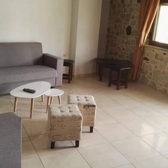 فندق Villa Tsapakis