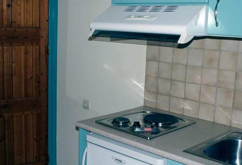 فندق Villa Tsapakis