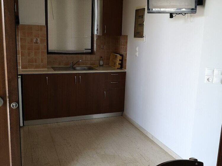 فندق Villa Tsapakis