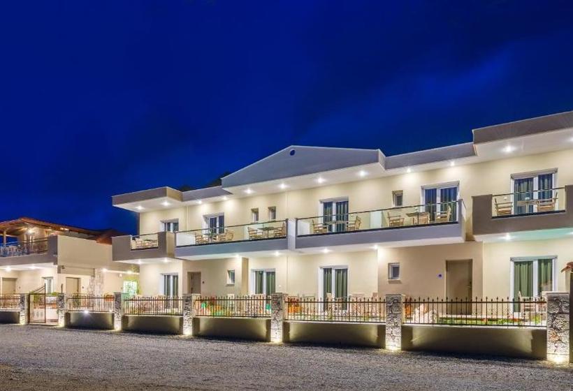 Lagaria  And Apartments