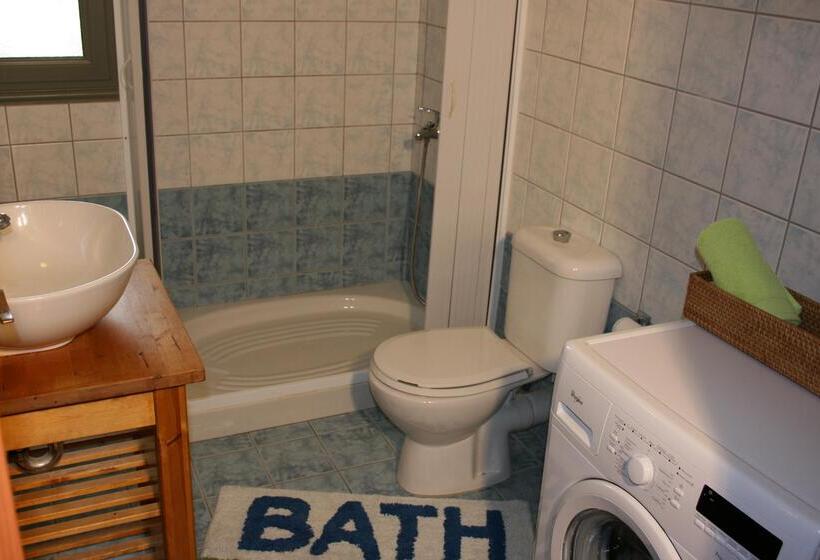 Lagoon View Apartments   Adults Only