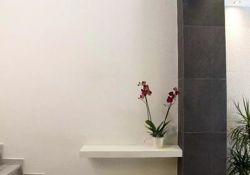 Polis Apartments