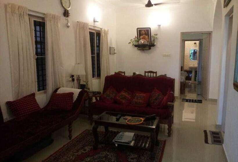 مبيت وإفطار Nathan S Holiday Home