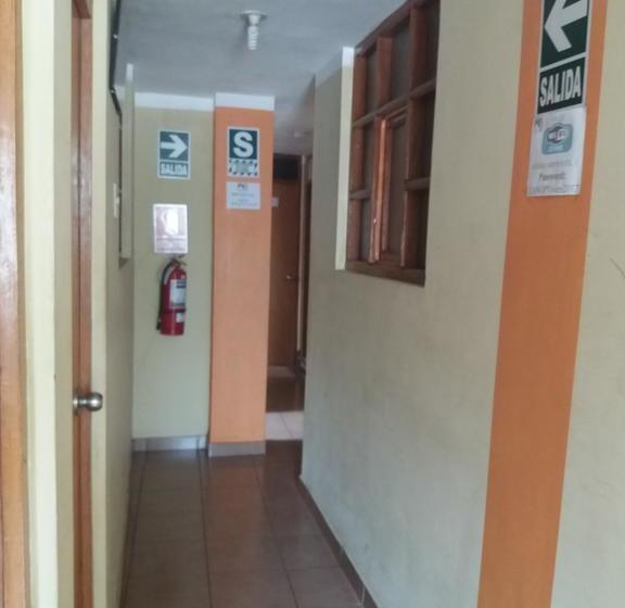 בית מלון כפרי Andescamp Hostel