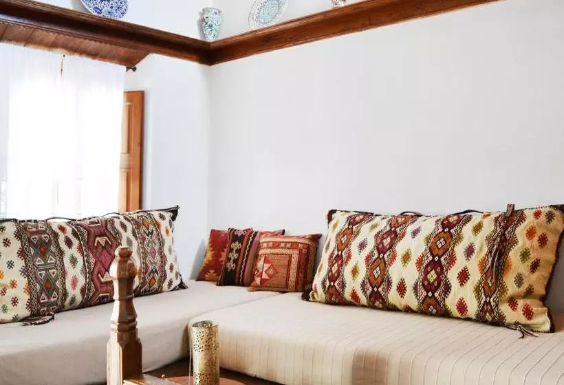 هتل Casa Lindos