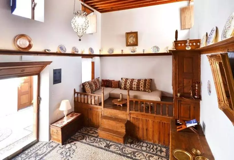 هتل Casa Lindos