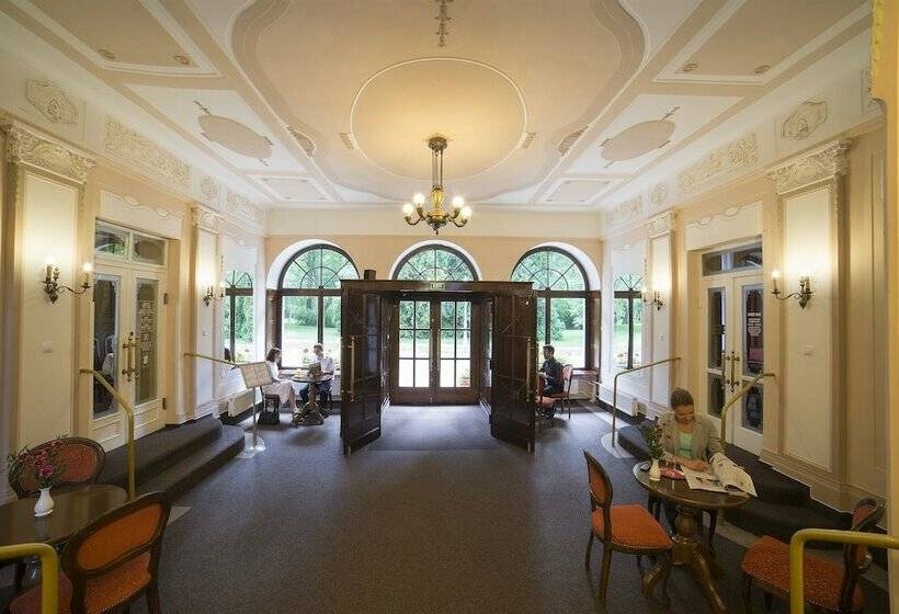 فندق Dr. Adler Spa & Kur