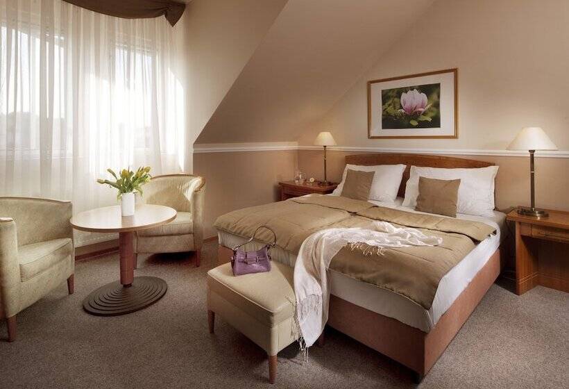 فندق Dr. Adler Spa & Kur