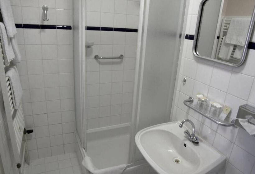 فندق Dr. Adler Spa & Kur