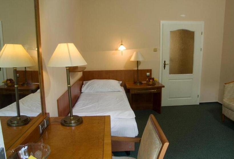 فندق Dr. Adler Spa & Kur