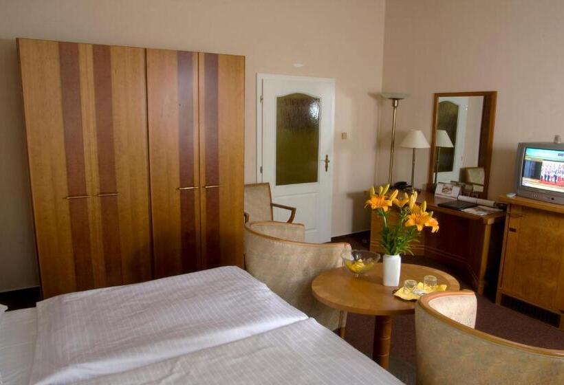 فندق Dr. Adler Spa & Kur