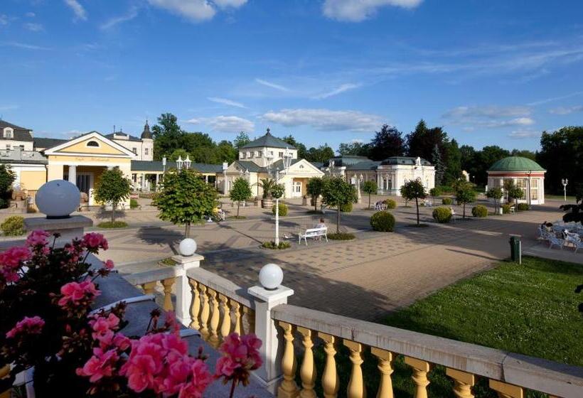 فندق Dr. Adler Spa & Kur