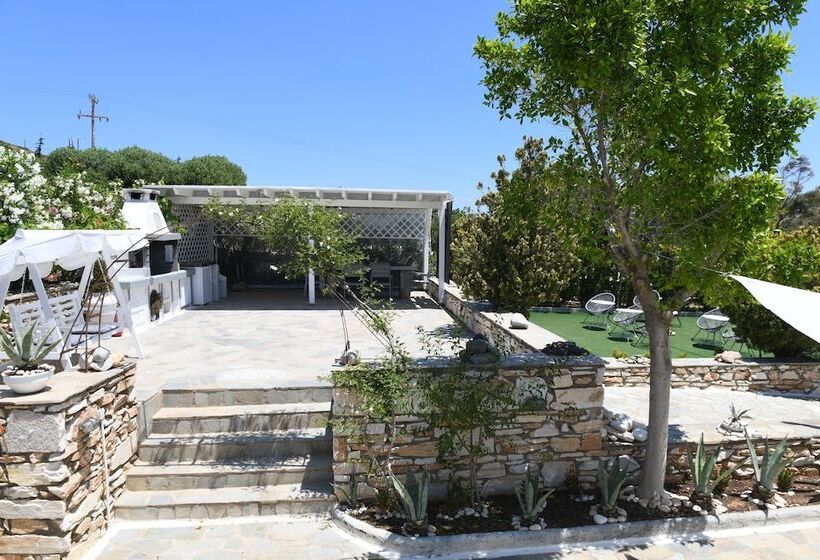 فندق Dryades Family