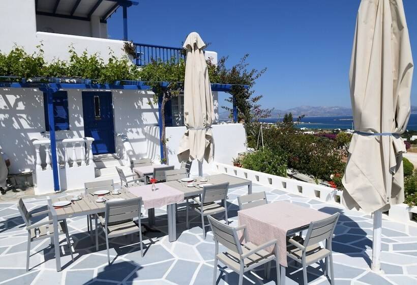 فندق Dryades Family