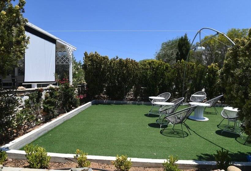 فندق Dryades Family