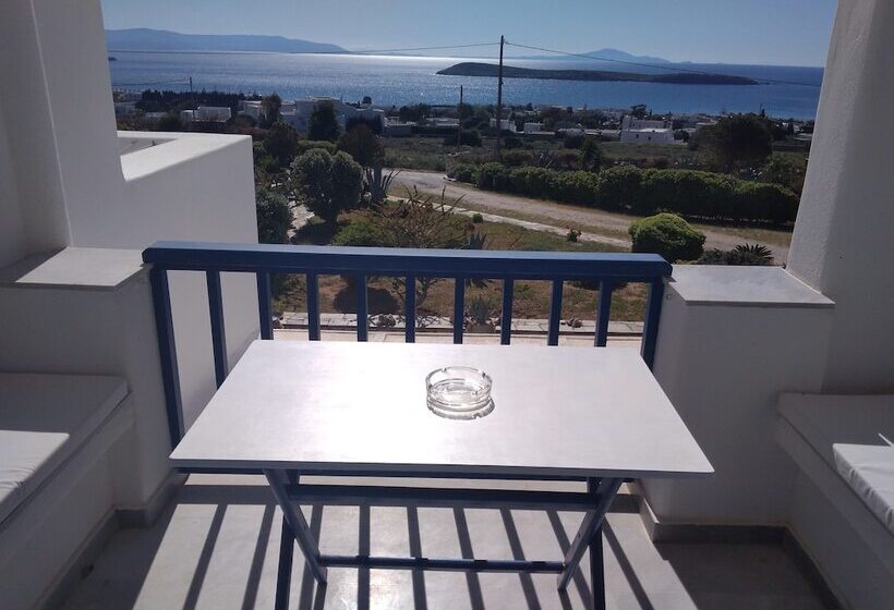 فندق Dryades Family