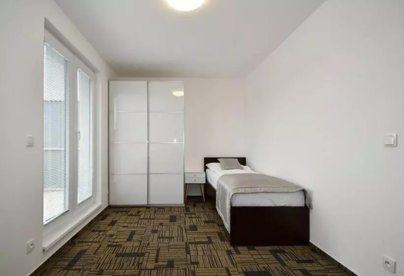 ホテル Efi Palace