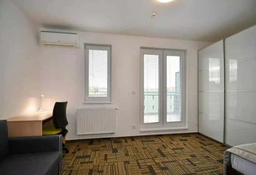 Hotelli Efi Palace