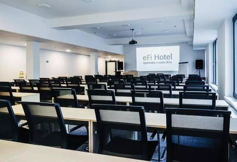 Hotelli Efi Palace