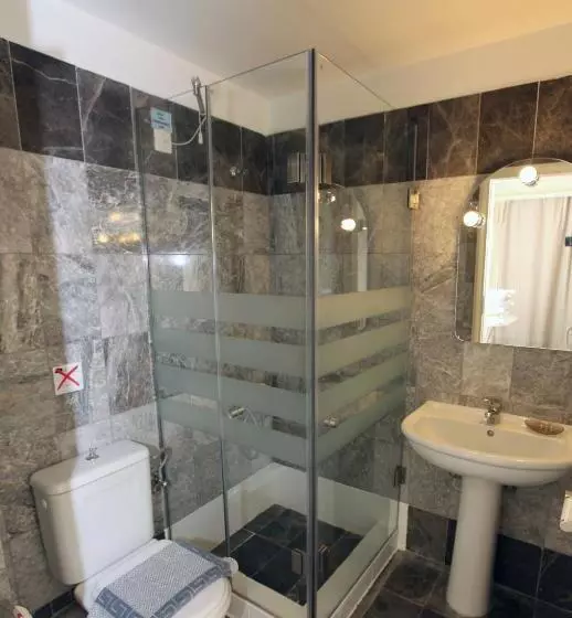 Hotelli Eko Suites