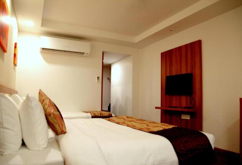 Hotell Le Roi Jammu Near Jammu Railway Station