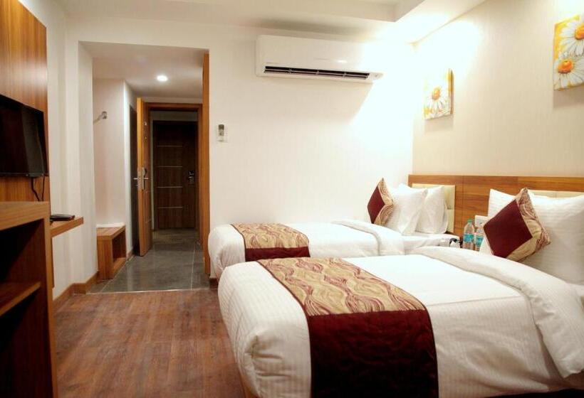 Hotell Le Roi Jammu Near Jammu Railway Station